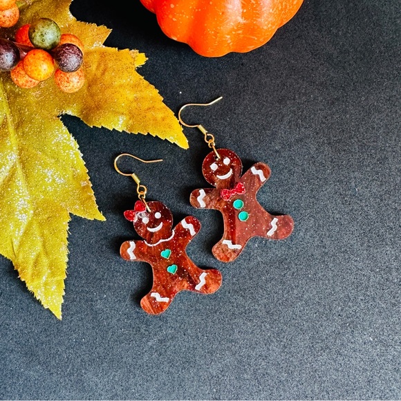 Gingerbread man and Girl Earrings Christmas Jewelry gift - Picture 3 of 9